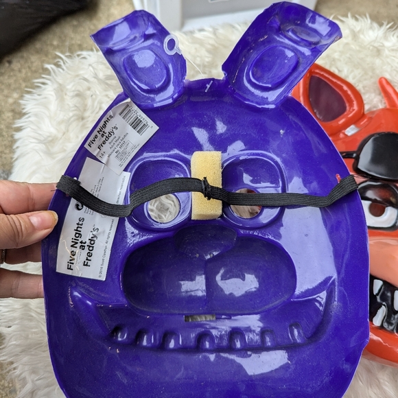 Five Nights At Freddy's Halloween Masks Set of 2 Bonnie & Foxy - Picture 4 of 5